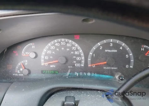 2002 Ford Expedition Eddie Bauer z USA, uszkodzony, nr VIN 1FMRU17W12LA98870